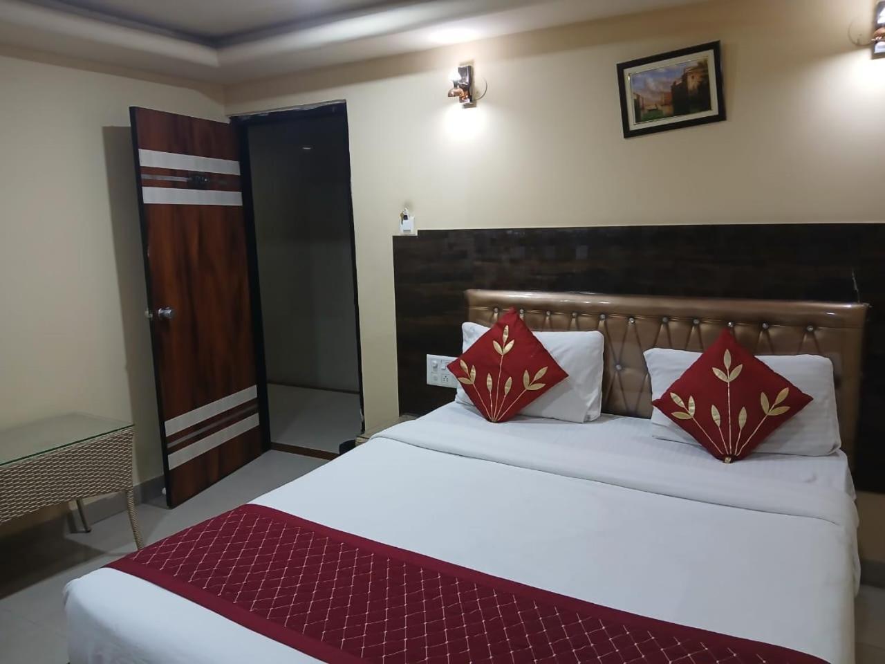 Blossoms Alekhya Residency- Luxury Lollection *